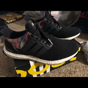 ADIDAS ULTRABOOST MI “rainbow”